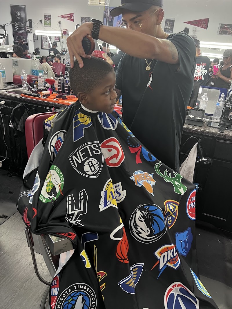 Famous Cutz Barbershop photo 3