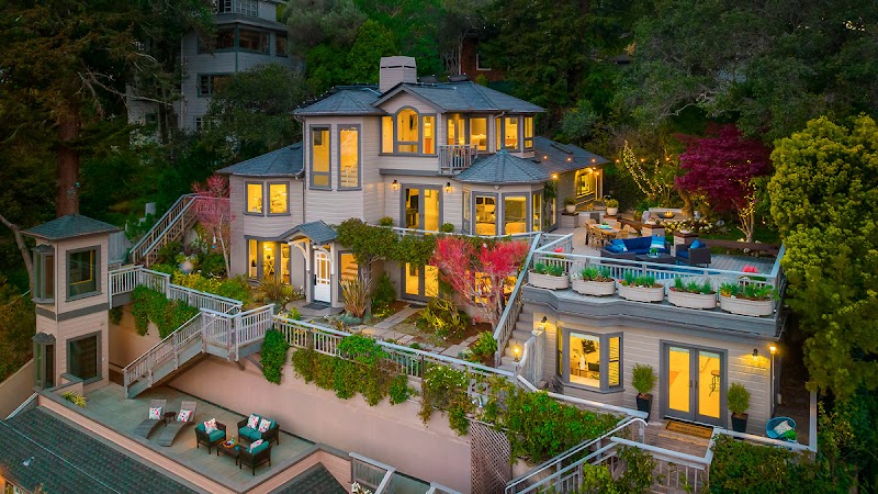 Madeline Schaider Real Estate photo 4