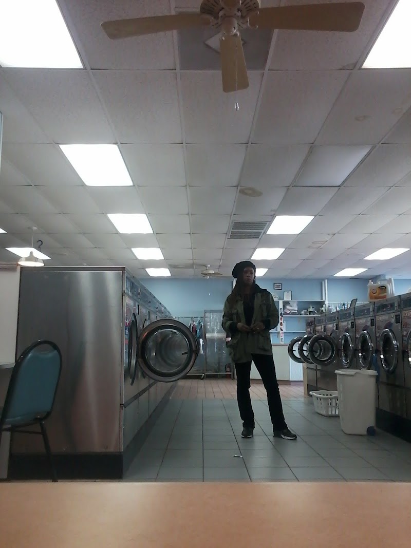 Clean Clothes Laundry Co. photo 4