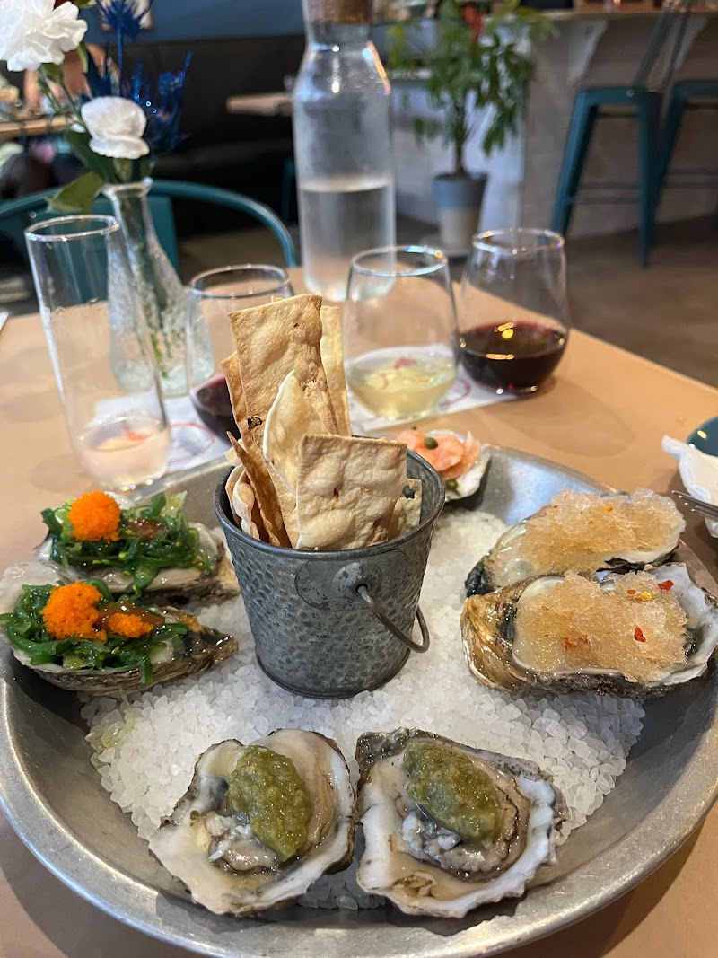 Wine 4 Oysters Bar & Bites photo 4