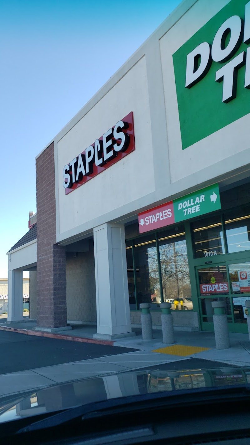 Photo of Staples