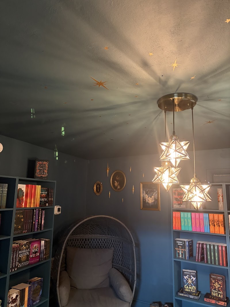The Bookish Flower Bookstore photo 2