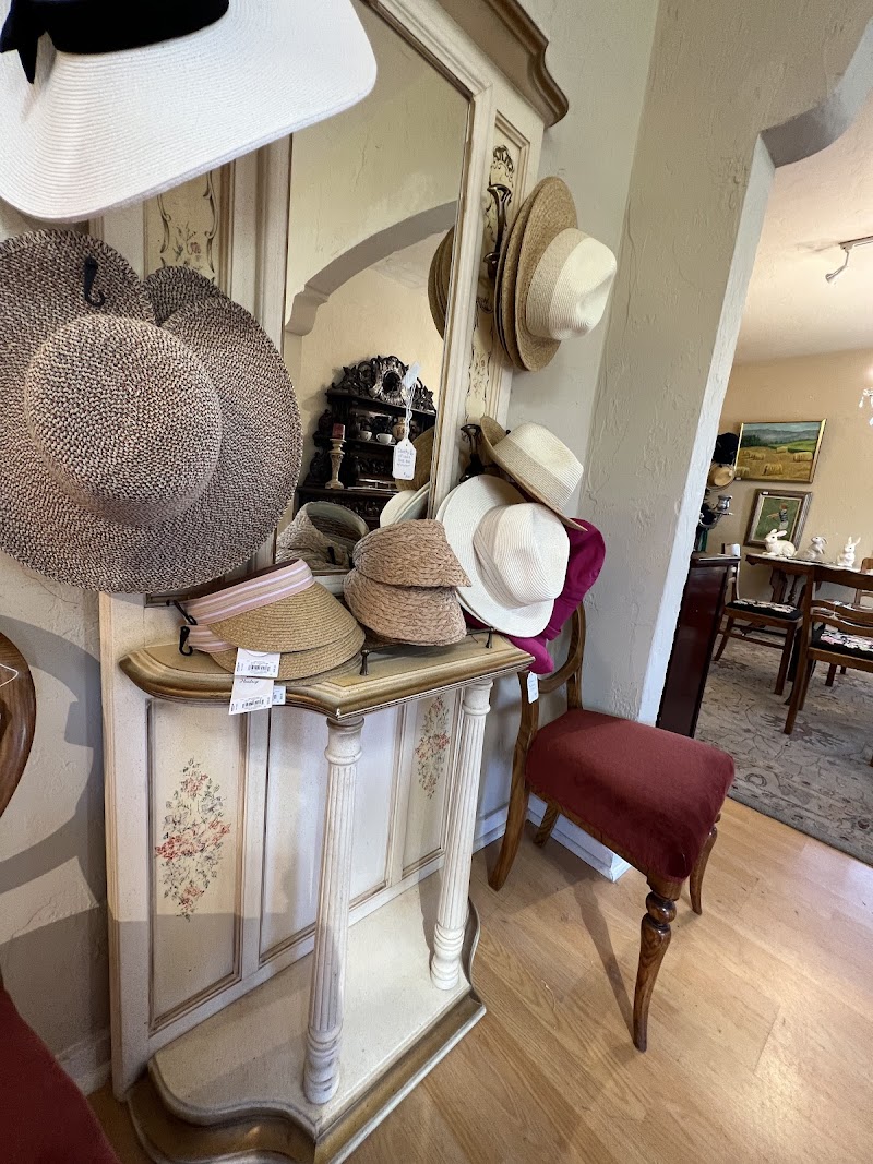Vignette Furniture Consignment photo 2