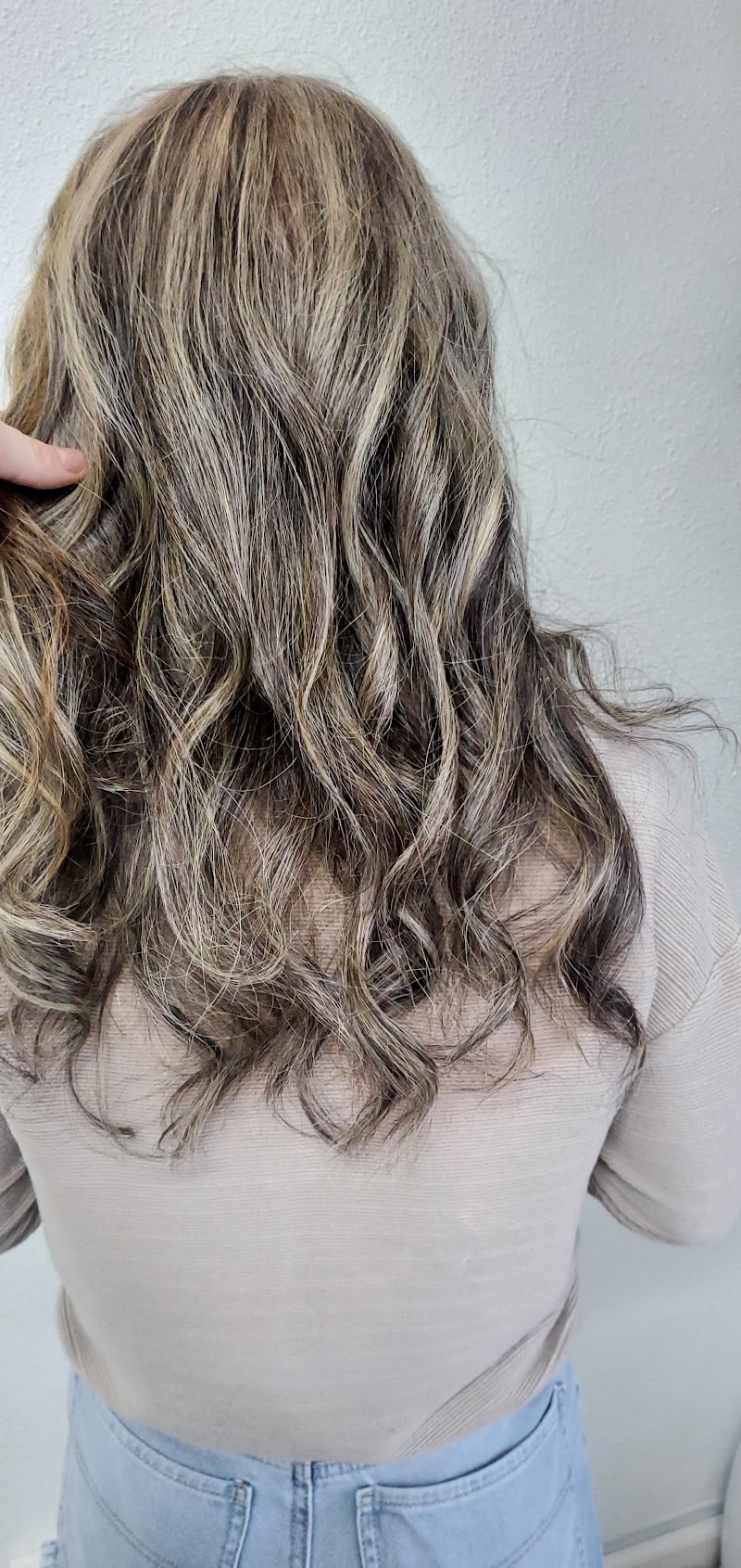Samantha Dean Hair photo 3
