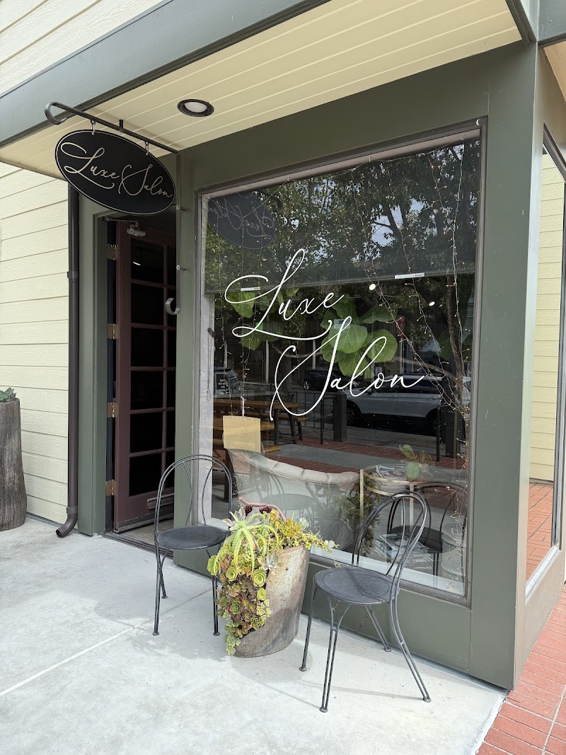 Luxe Salon photo 2