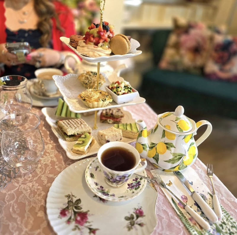 Hummingbird Tea Room & Bakery photo 4