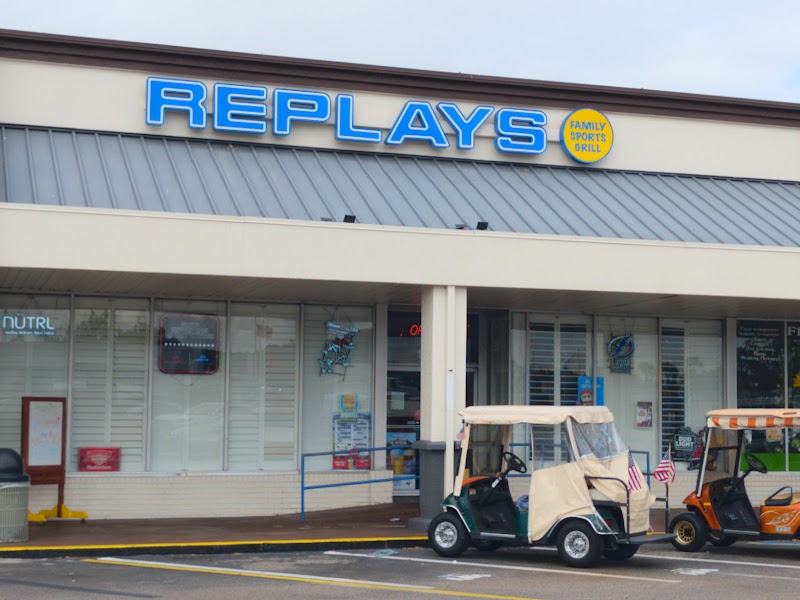 Replays Family Sports Grill photo 4