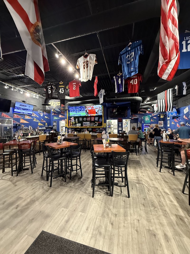 Replays Family Sports Grill photo 3