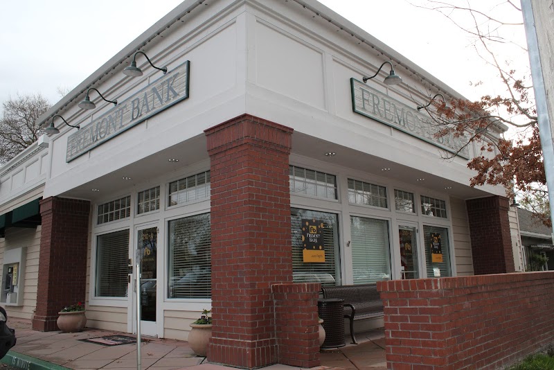 Fremont Bank photo 5
