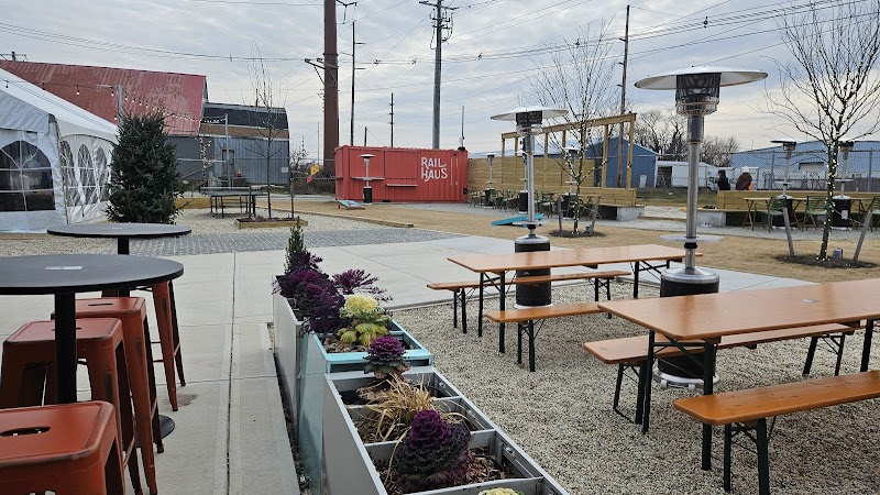 Rail Haus - Beer Garden photo 4
