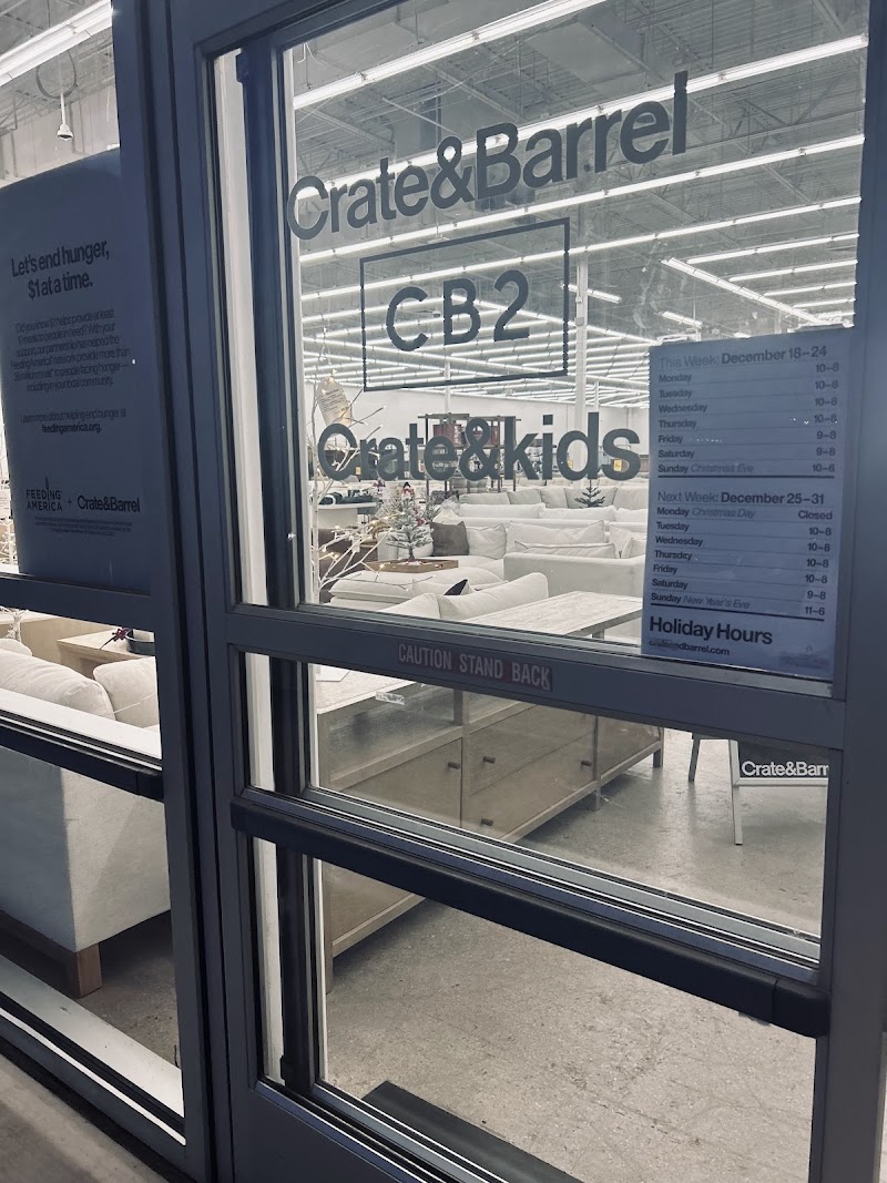 Crate & Barrel Outlet photo 4