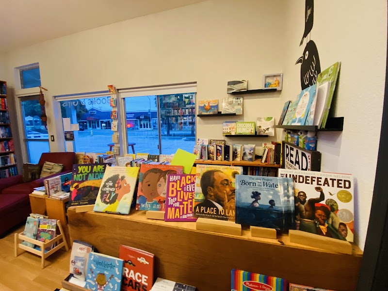 Two Birds Books photo 4