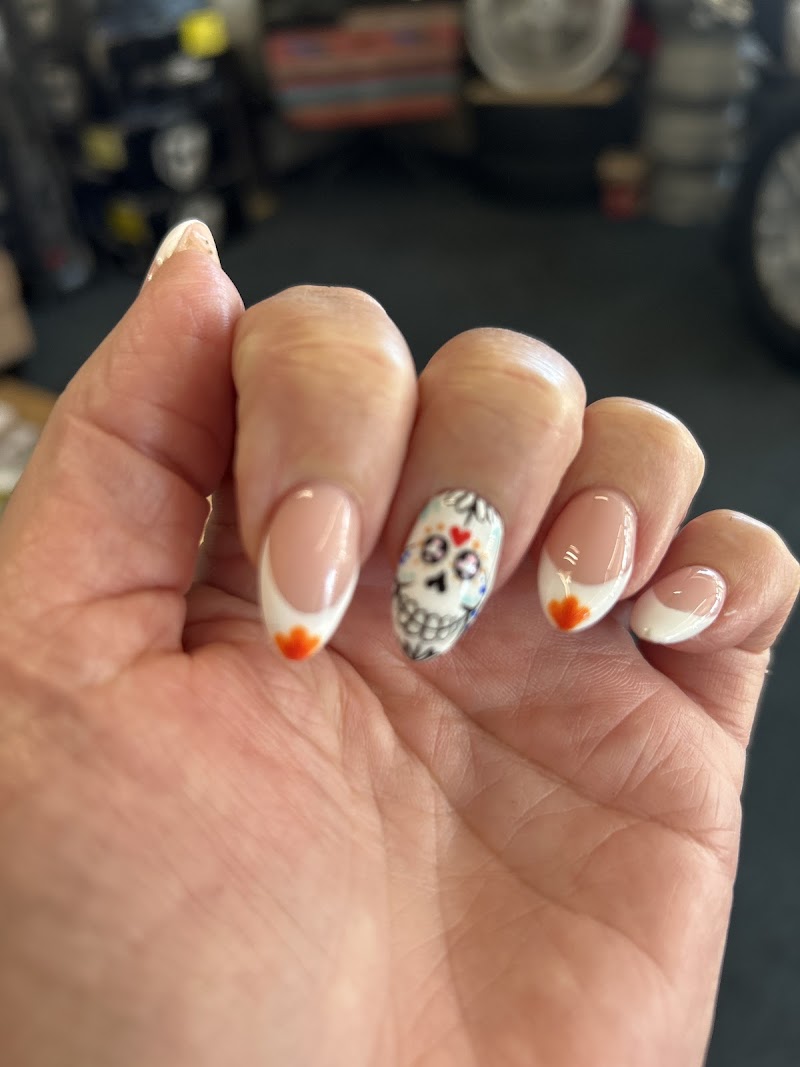 LIV Beauty Nails and Spray Tan photo 5