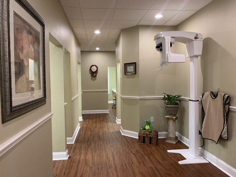 Family & Cosmetic Dentistry photo 3