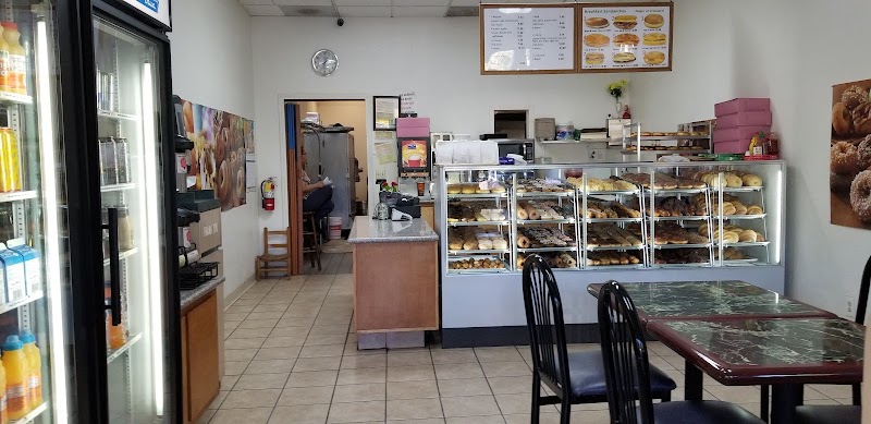 Happy Donuts photo 3