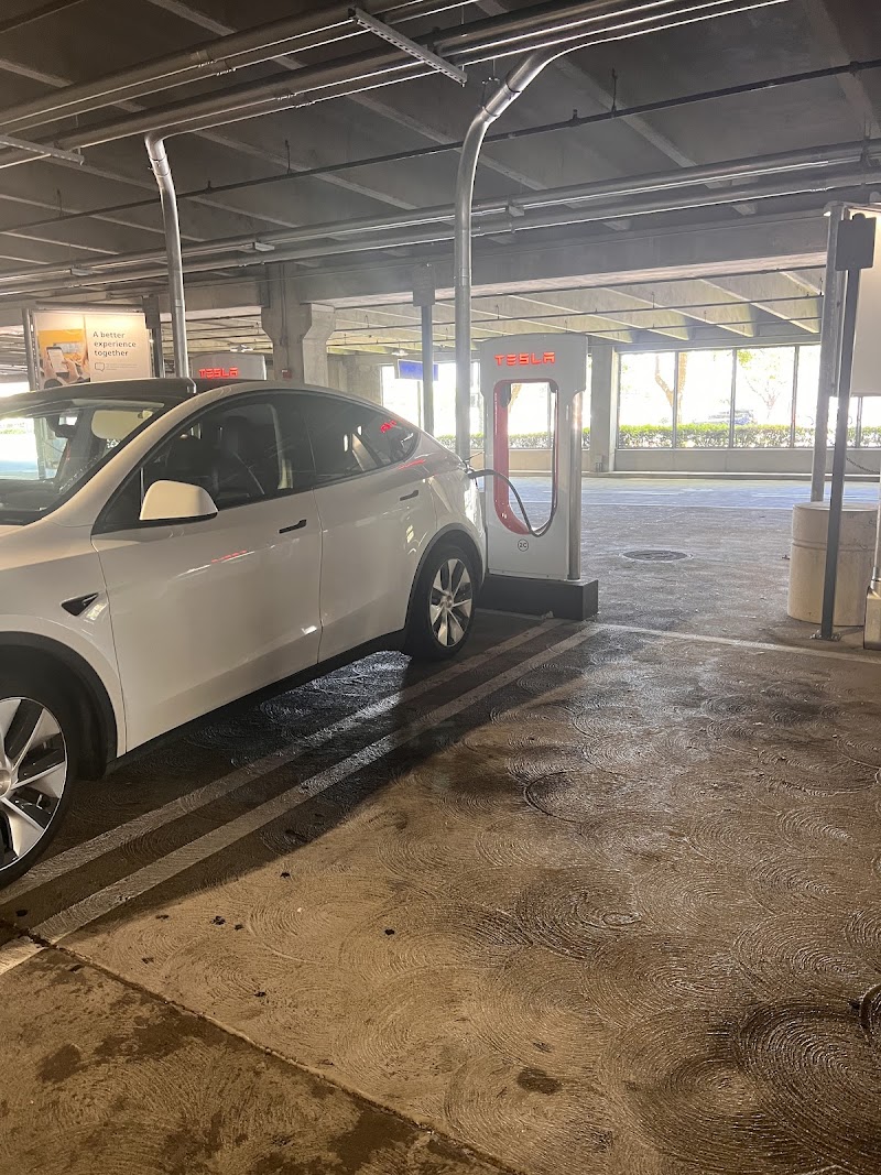 Tesla Supercharger photo 4