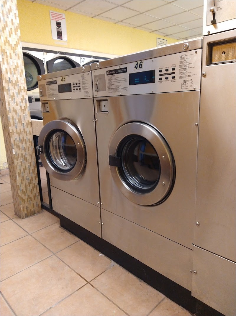 Photo of Eloy Family Laundry