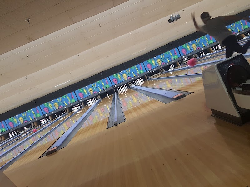 Castro Village Bowl photo 5