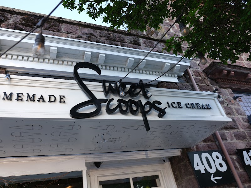 Sweet Scoops Homemade Ice Cream photo 4