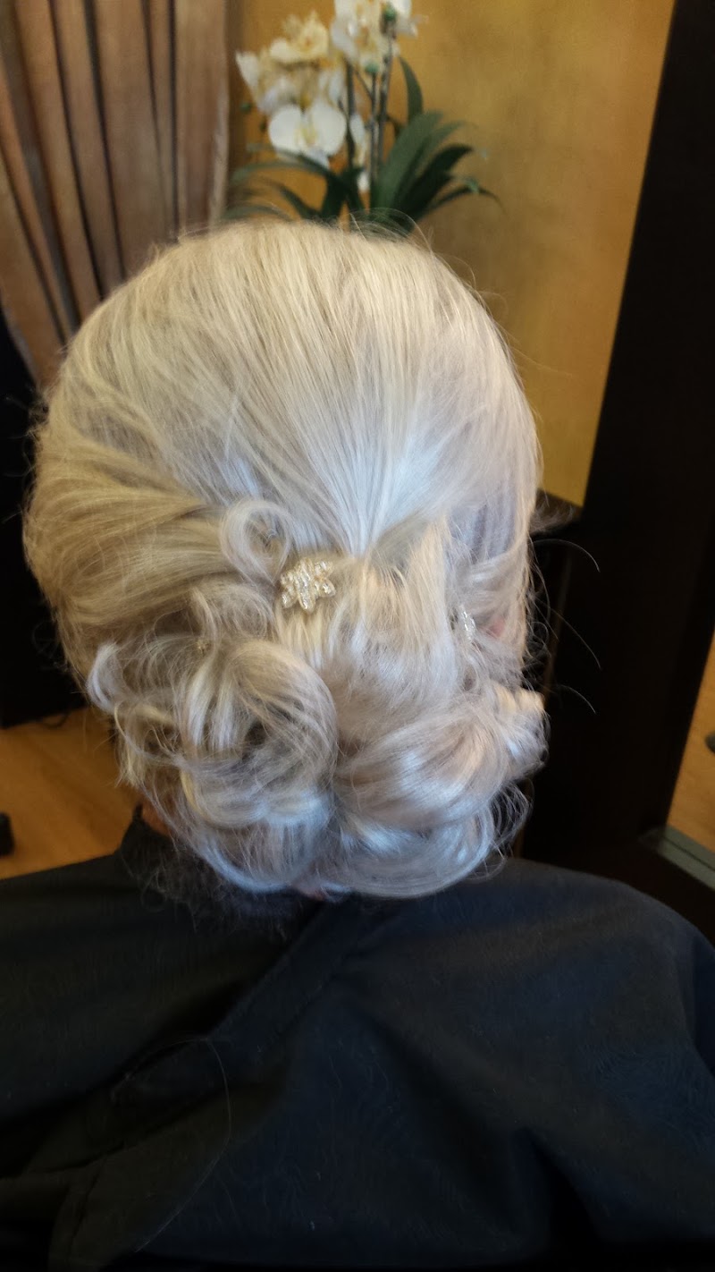Personal Image Hair & Skin photo 5