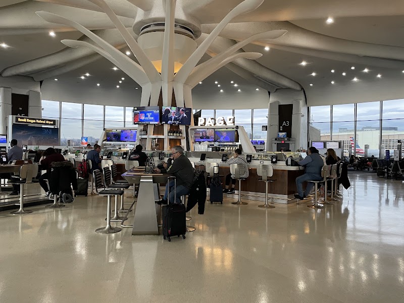 Ronald Reagan Washington National Airport photo 5
