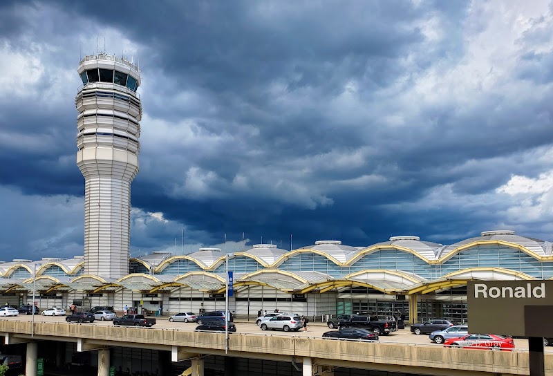 Ronald Reagan Washington National Airport photo 2