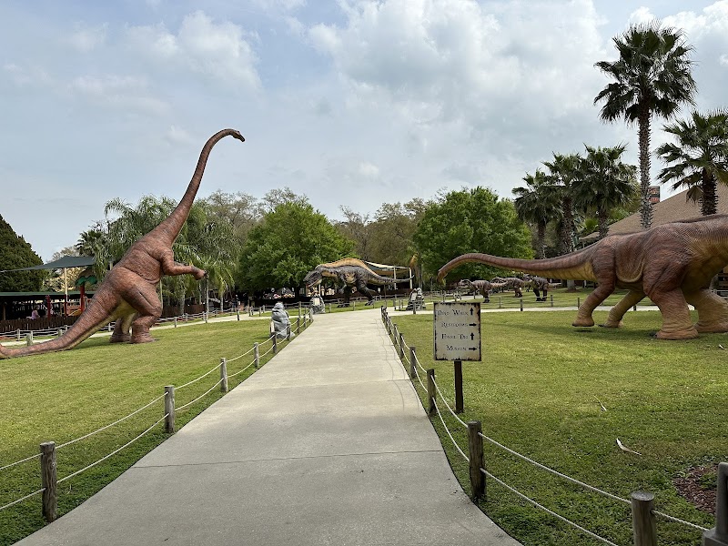 Dinosaur World photo 2