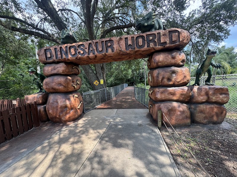 Dinosaur World photo 3