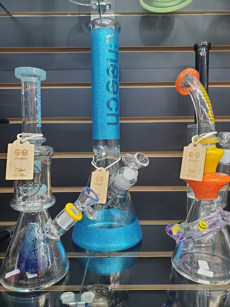 Dna smokeshop photo 3