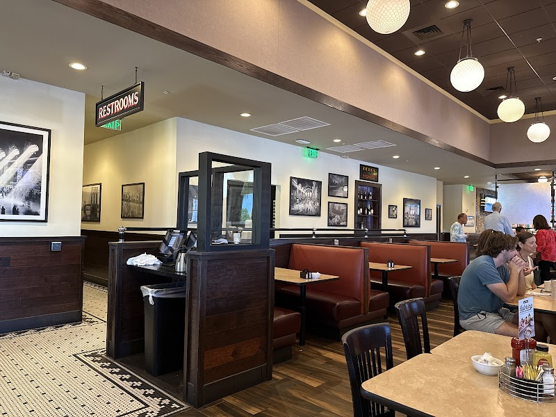 TooJay’s Deli • Bakery • Restaurant photo 3