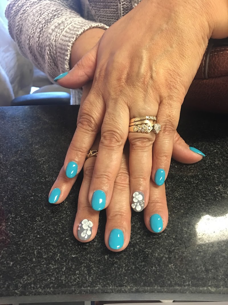 City Nails & Spa photo 5