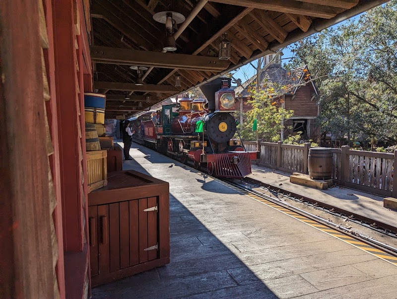 Frontierland Railroad Station photo 2