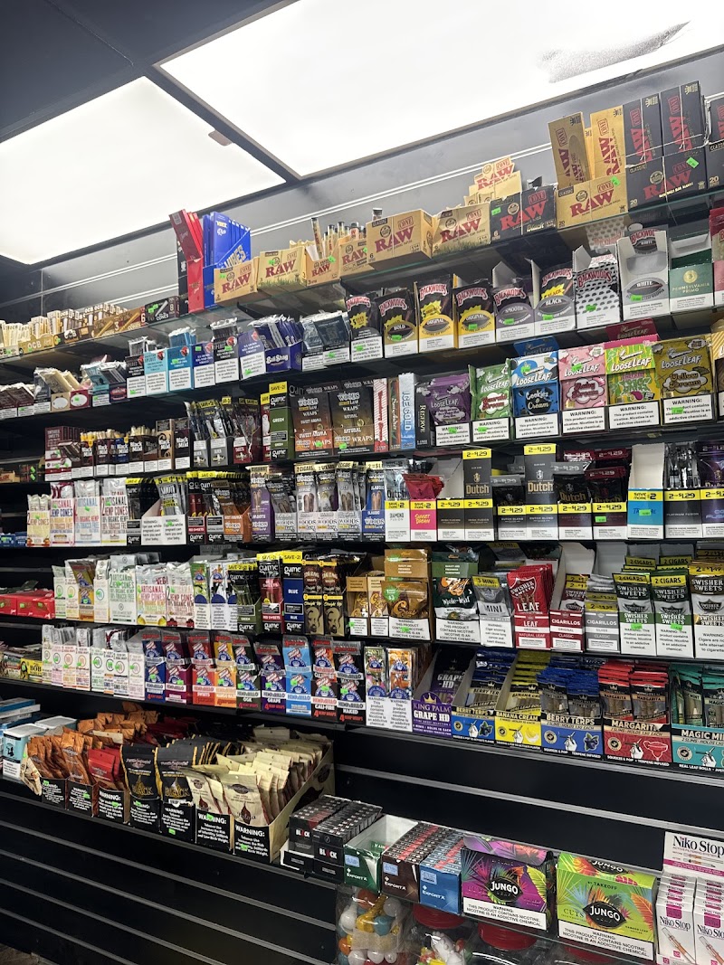 Smokers Galaxy Smoke Shop photo 5