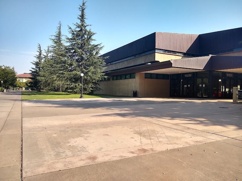 Photo of Arrillaga Family Sports Center