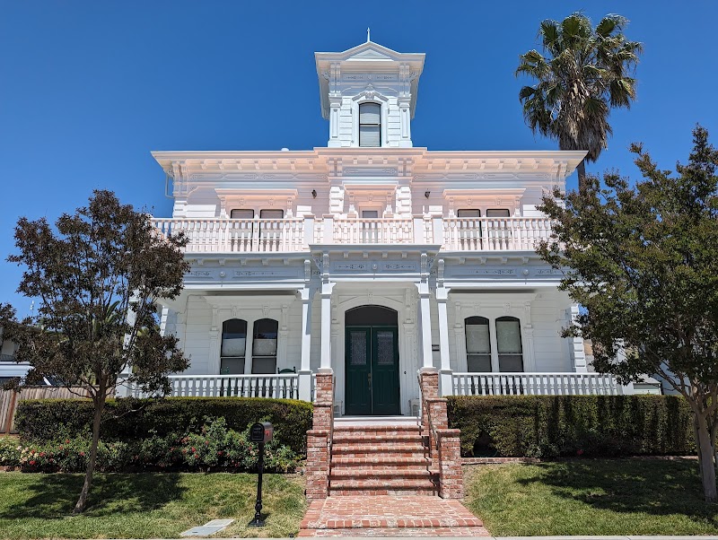 Henry Curtner Mansion photo 5
