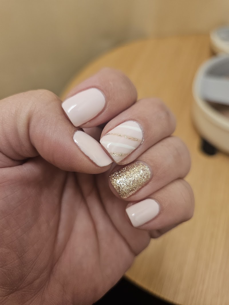 Ace Nails & Spa- Mani/Pedi Spa: Only salon in AZ using a ONE-JET DISPOSABLE SYSTEM! photo 5