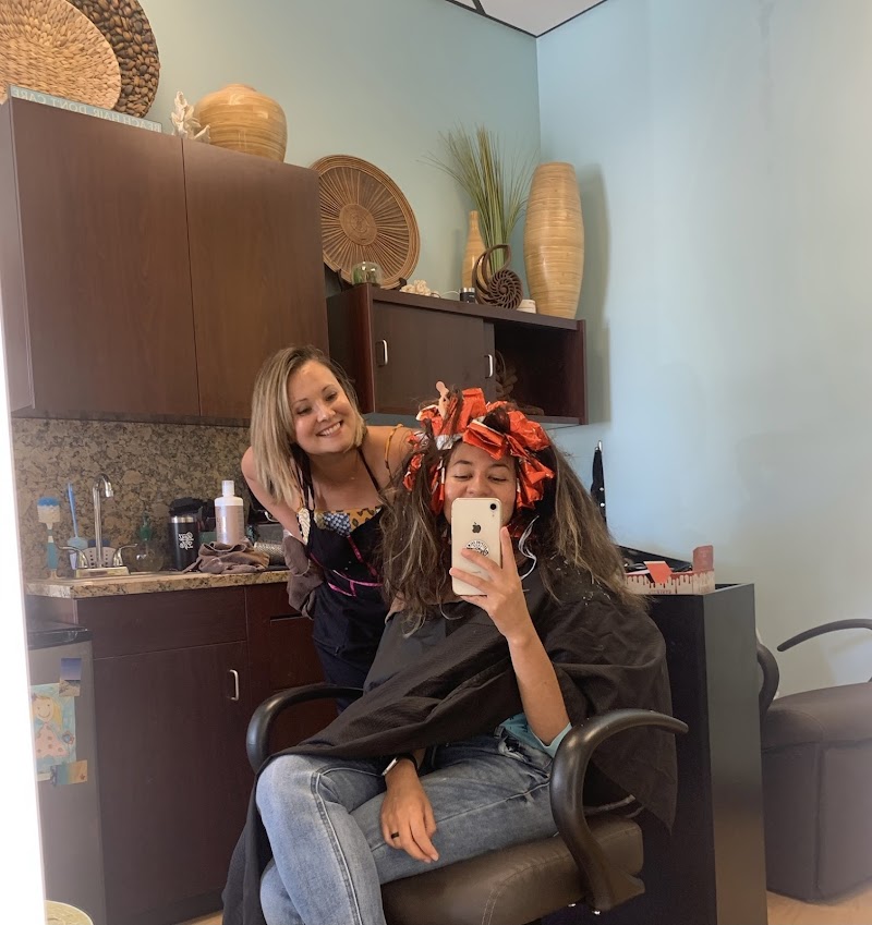 Evelina DellaVecchia, Cosmetologist photo 3