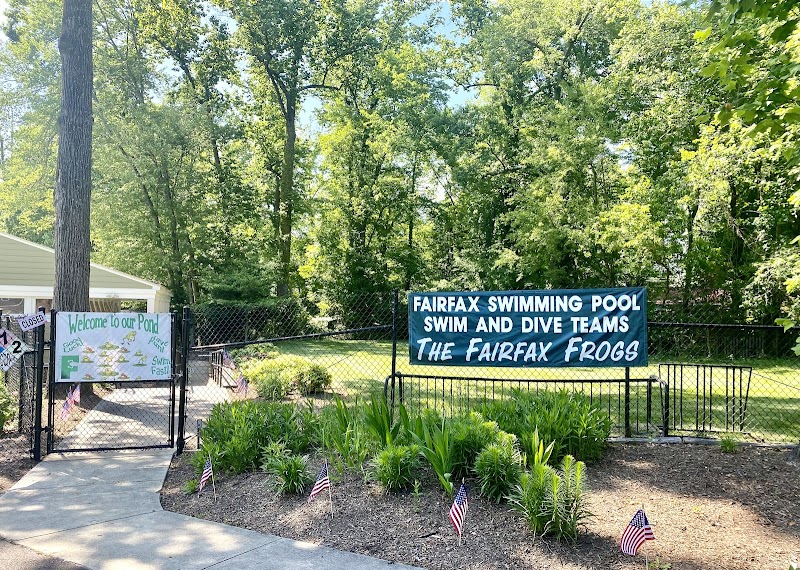 Fairfax Swimming Pool photo 4