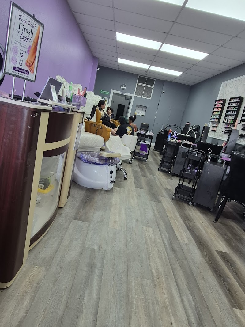 Truly Pyour Natural Nail Lounge photo 5
