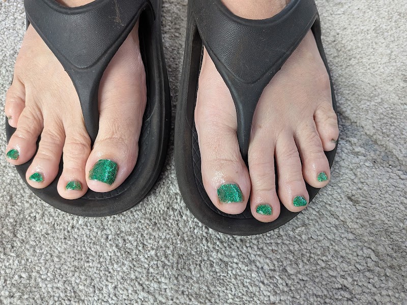 Truly Pyour Natural Nail Lounge photo 4