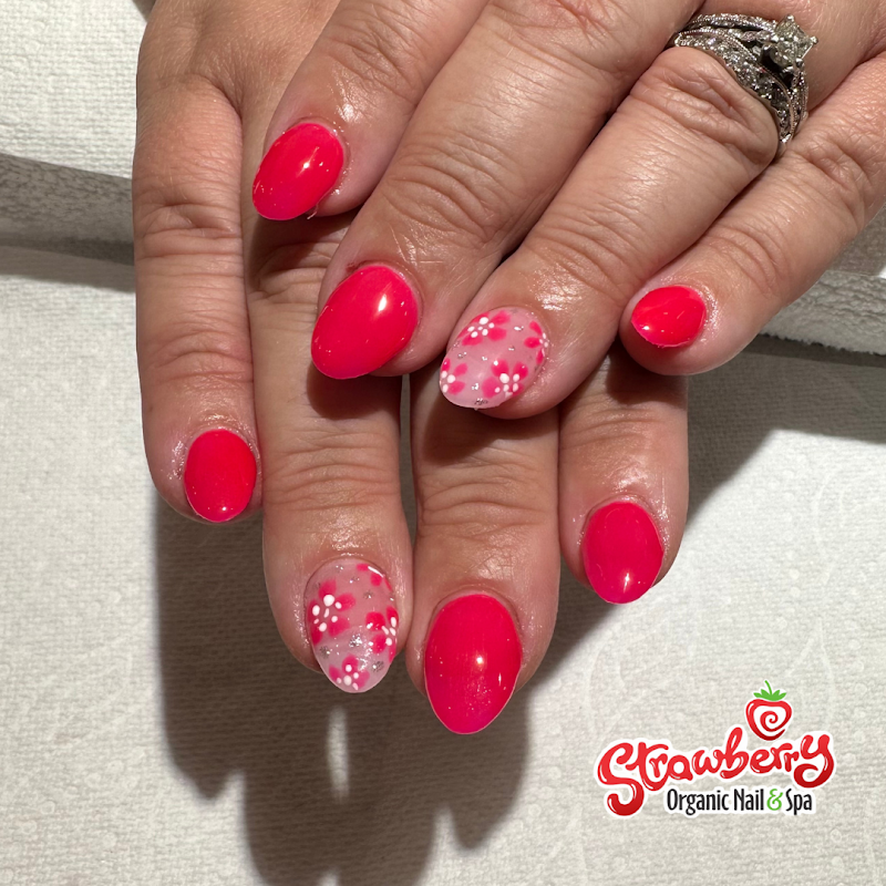 Strawberry Organic Nail & Spa photo 3