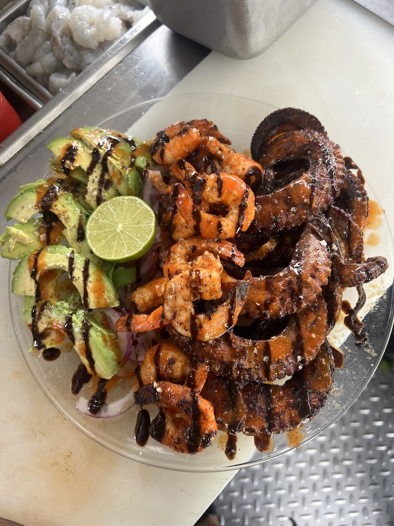 Mariscos "El Vadeño" photo 3