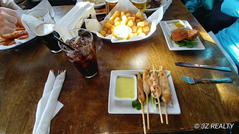 Cala Pub and Restaurant photo 2