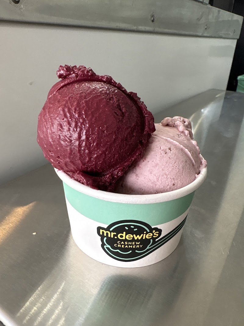 Mr. Dewie's Cashew Creamery photo 3