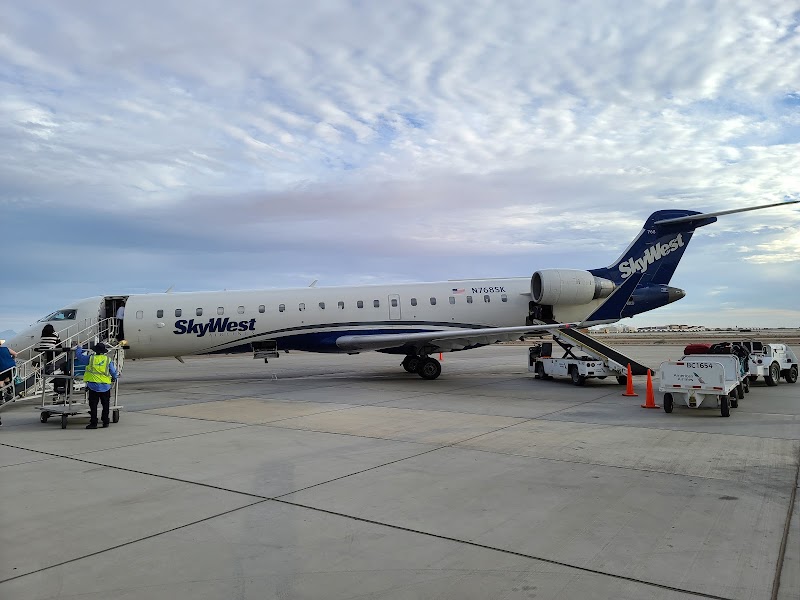 Yuma International Airport photo 2
