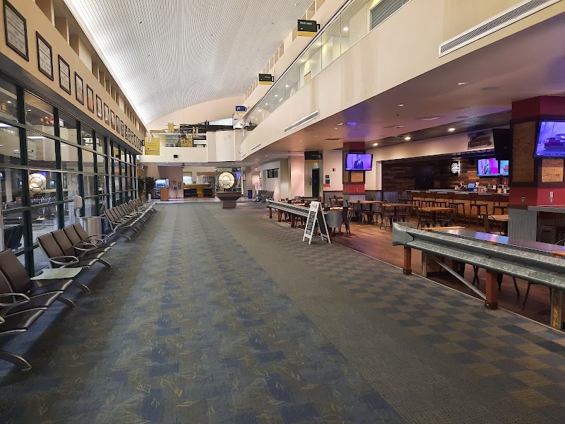Yuma International Airport photo 4