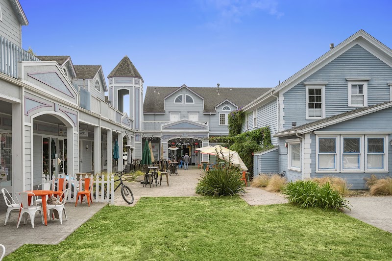 Photo of BytheSea Inn, Half Moon Bay Hotel