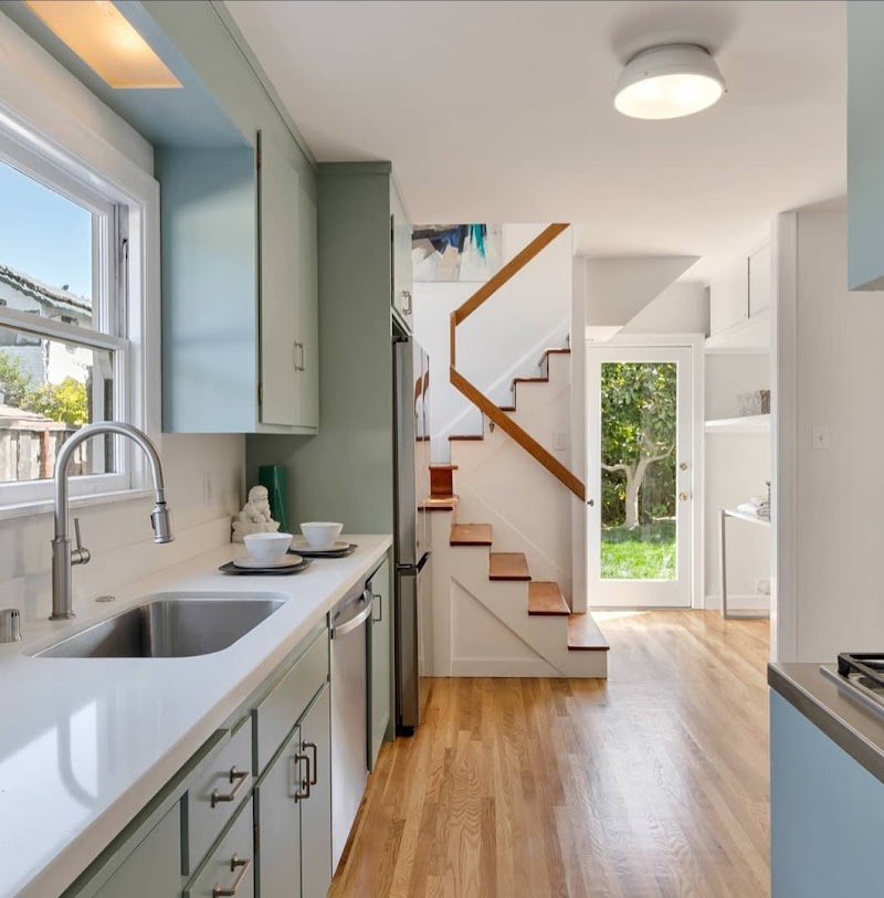 Cherie Carson and Elena Ronquillo, Red Oak Realty photo 2