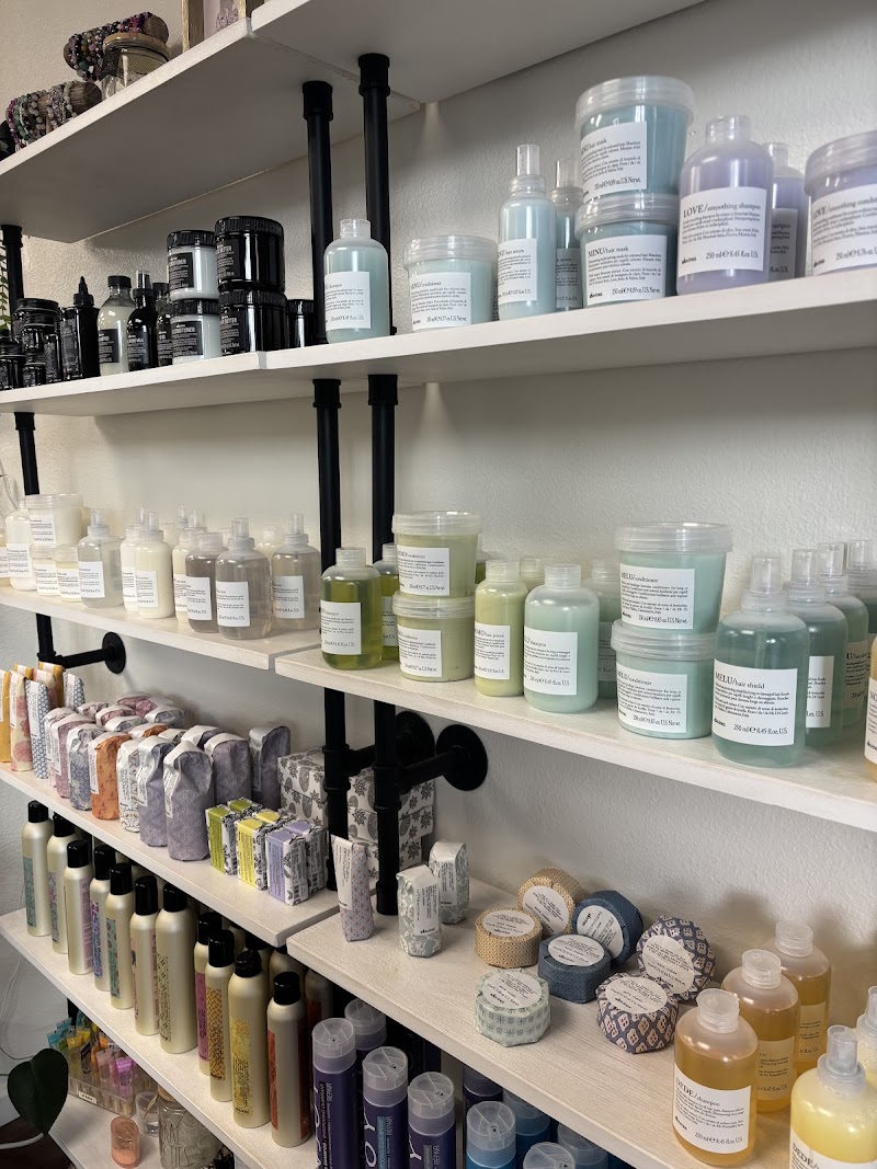 Blush & Glō Salon and Spa photo 5