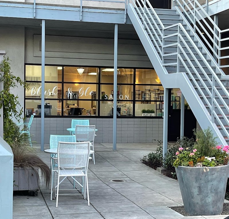 Blush & Glō Salon and Spa photo 4